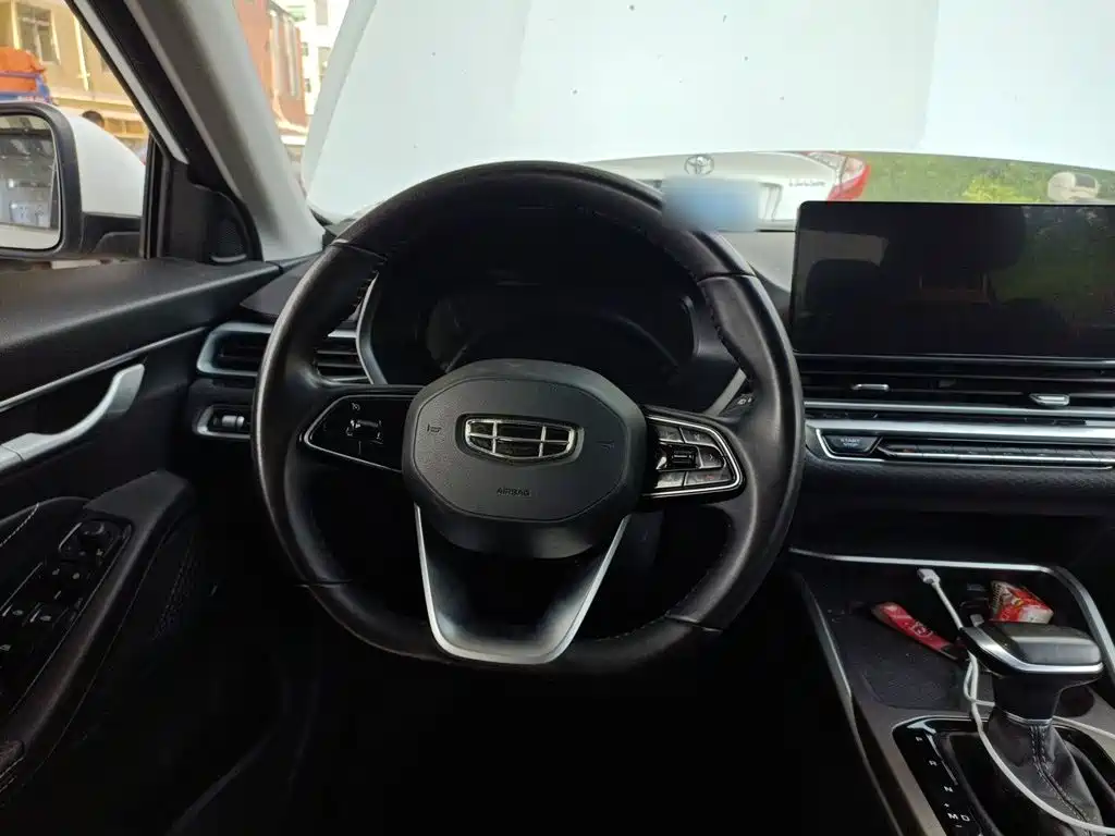 Geely Emgrand — миниатюра 6