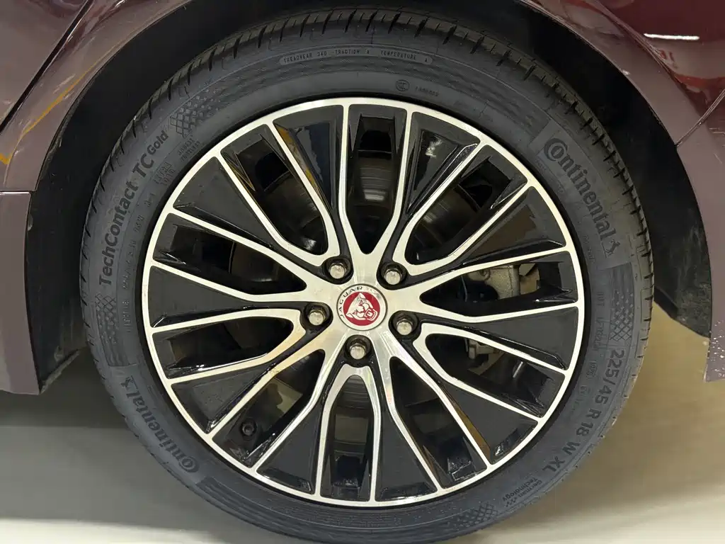 Jaguar XEL — миниатюра 26