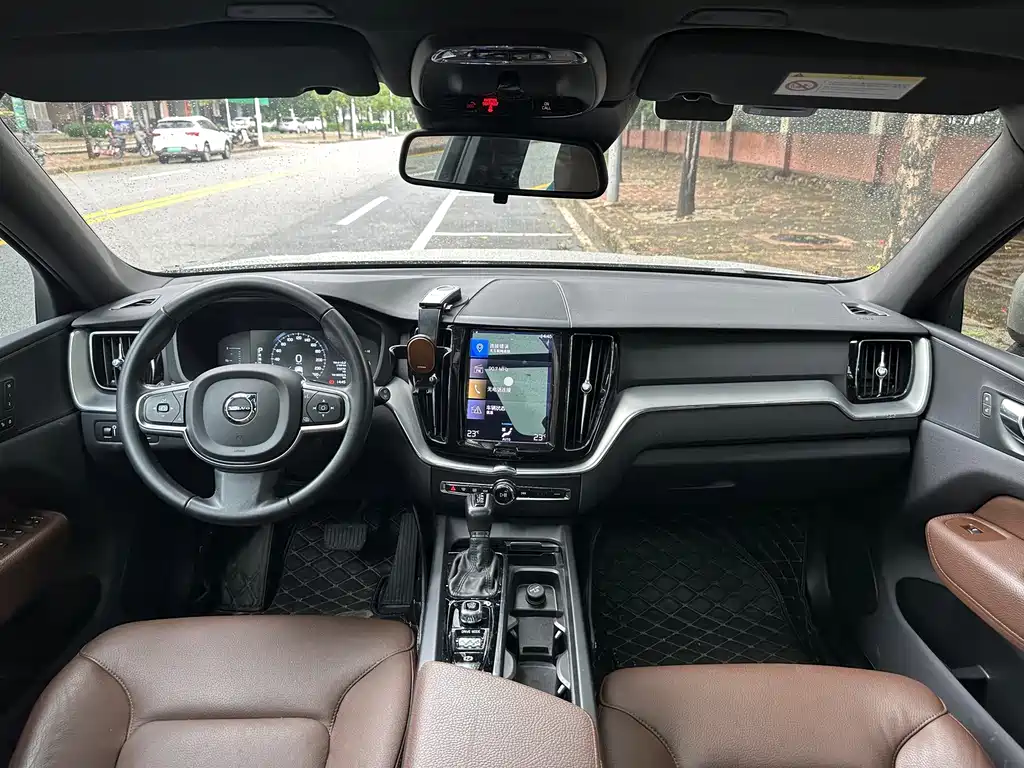 Volvo XC60 — миниатюра 3