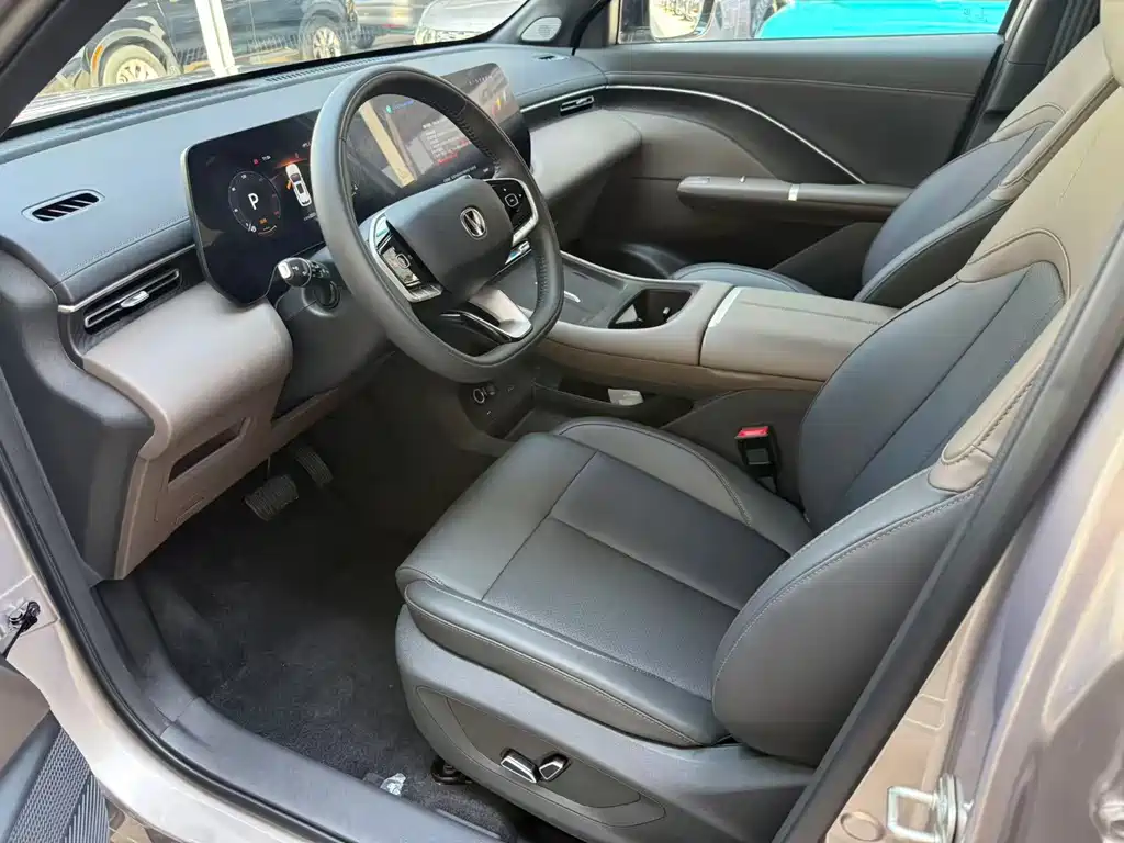 Changan CS55PLUS PHEV — миниатюра 4