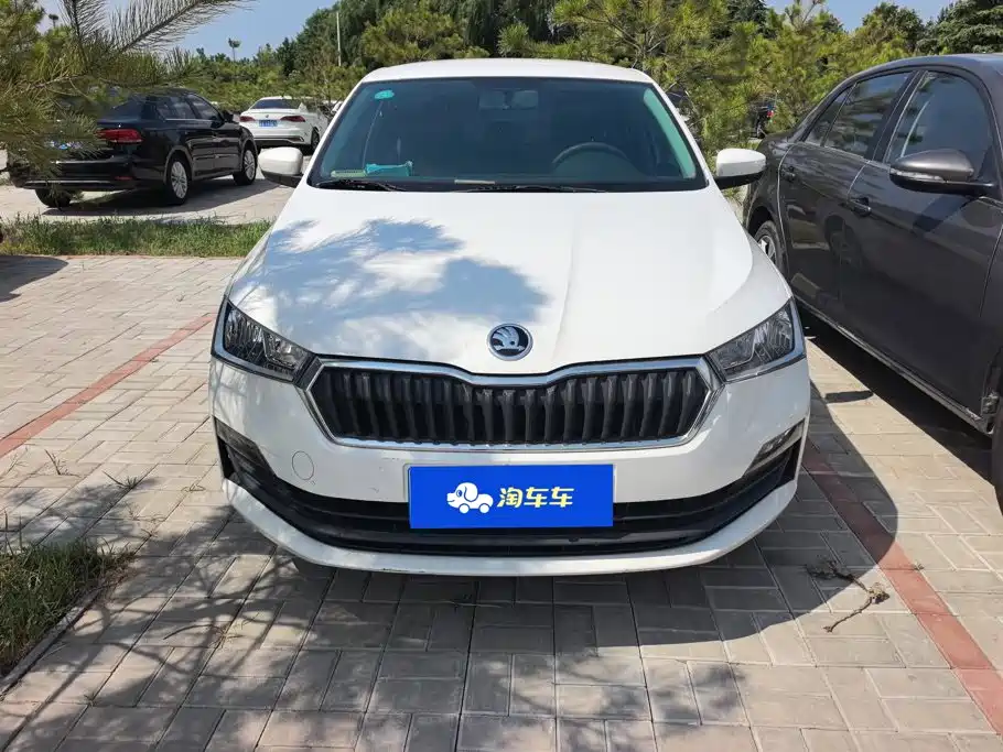 Skoda Rapid — миниатюра 2
