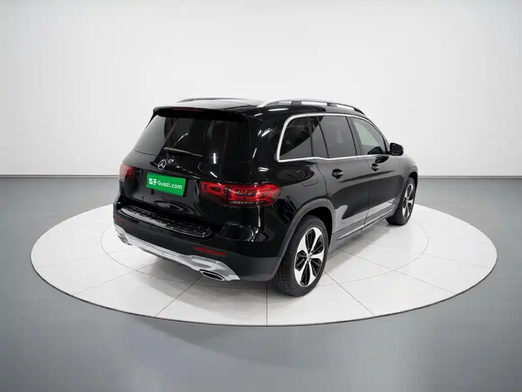 Mercedes-Benz GLB — миниатюра 4