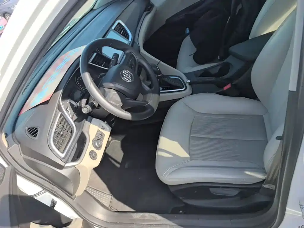 Buick Excelle — миниатюра 15