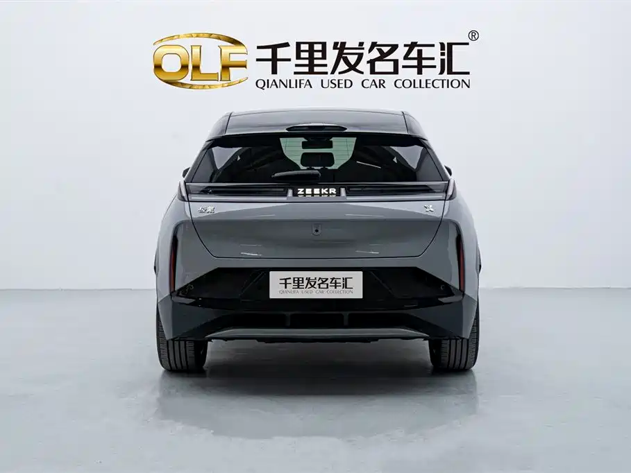 Zeekr X 2025 мест
