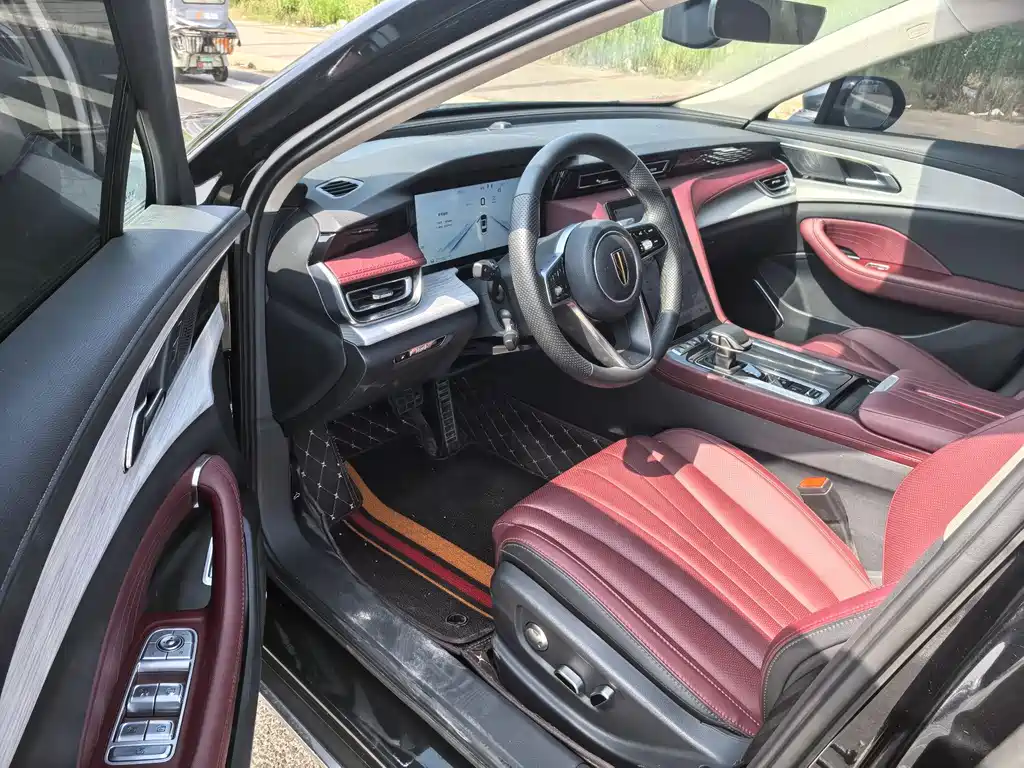 Hongqi H5 PHEV 2025 170