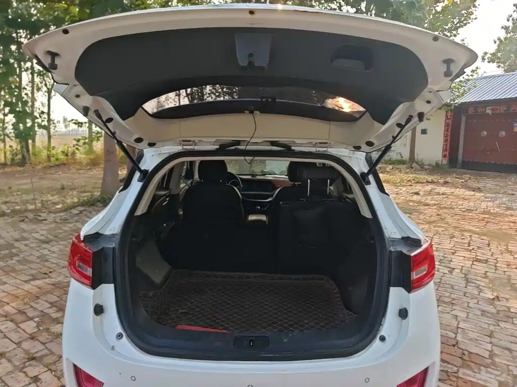 Zotye Zotye T300 — миниатюра 19