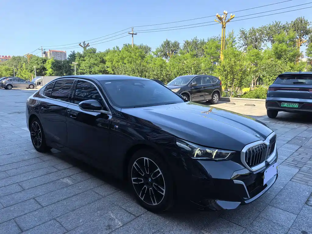 BMW 5 Series 5 2025 530Li Lead M Sport