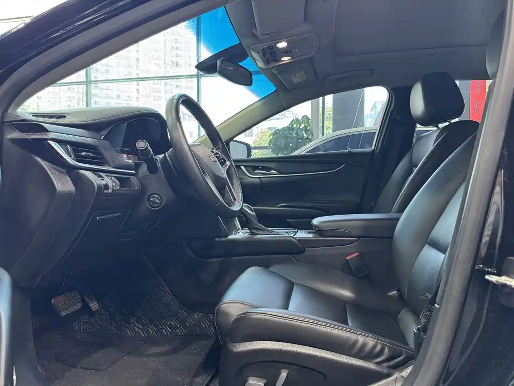 Cadillac XTS — миниатюра 7