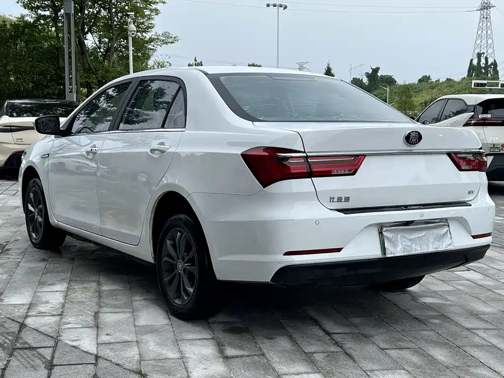 BYD Qin NEV — миниатюра 5
