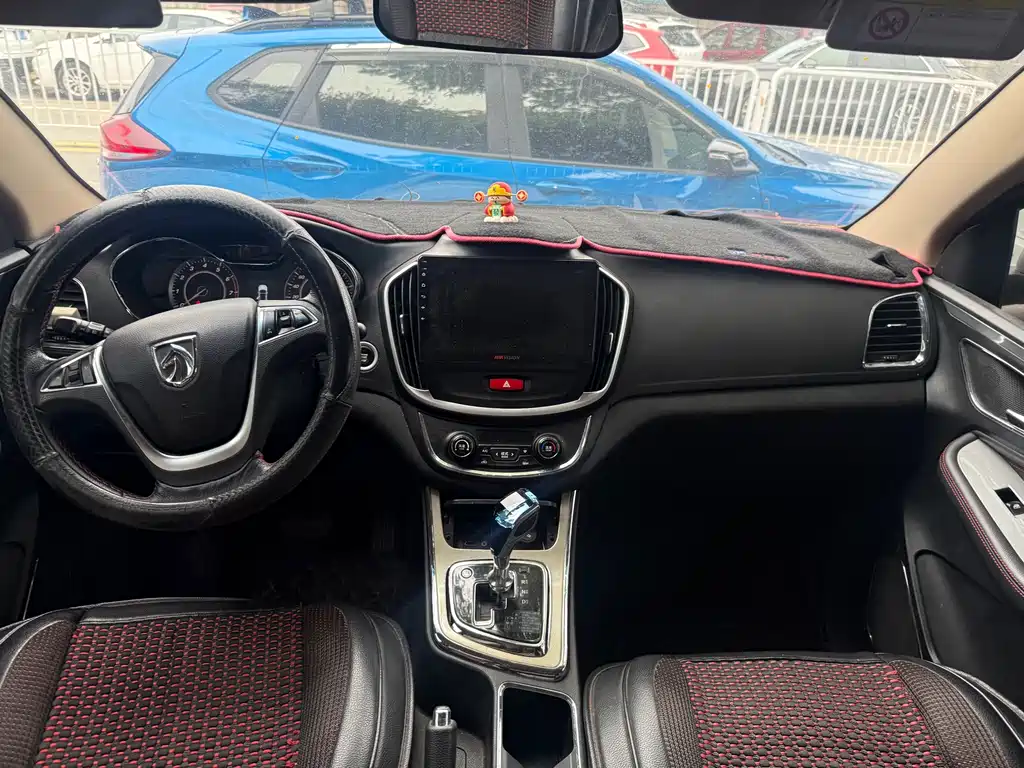 Baojun 560 2016 1.8L iAMT Luxury