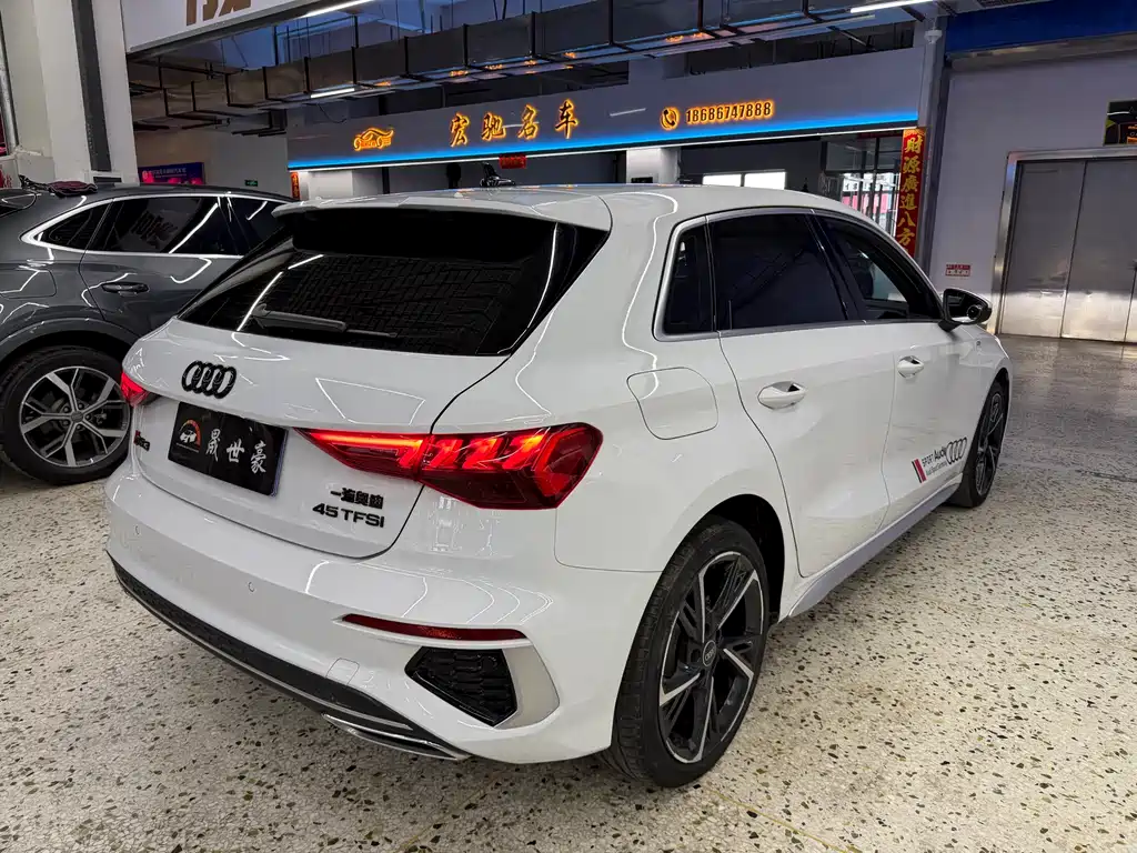 Audi A3 2023 Sportback 35 TFSI Fashion Sport