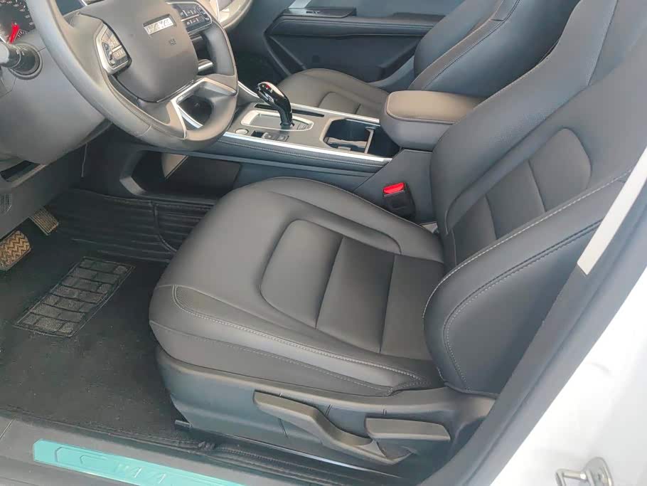 Haval Haval H6 1.5 л 2026 г. Белый, пробег 15500 км