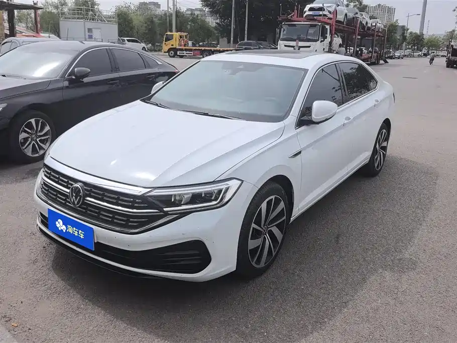 Volkswagen Sagitar 2024