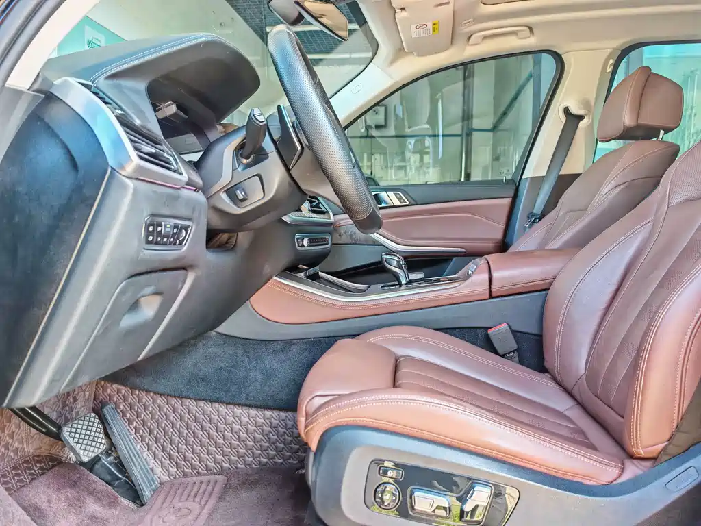 BMW X5 (Import) — миниатюра 14