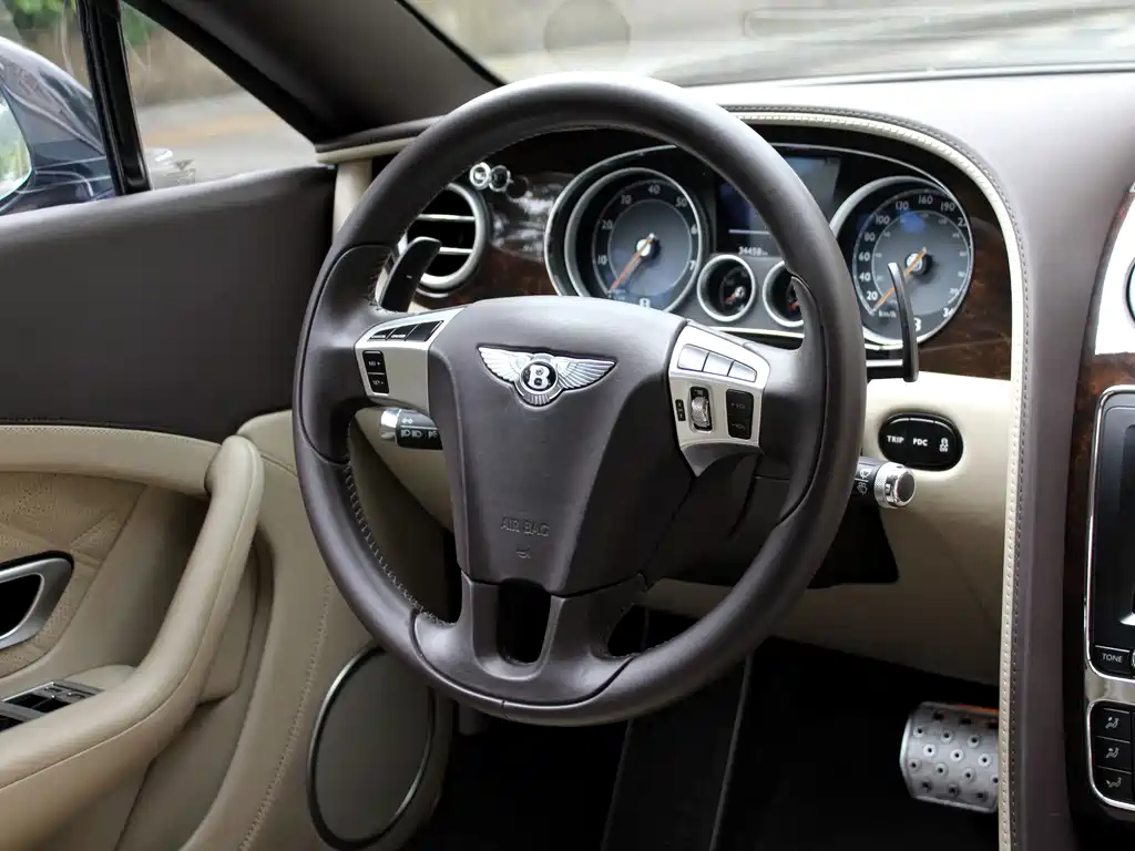 Bentley Continental — миниатюра 7