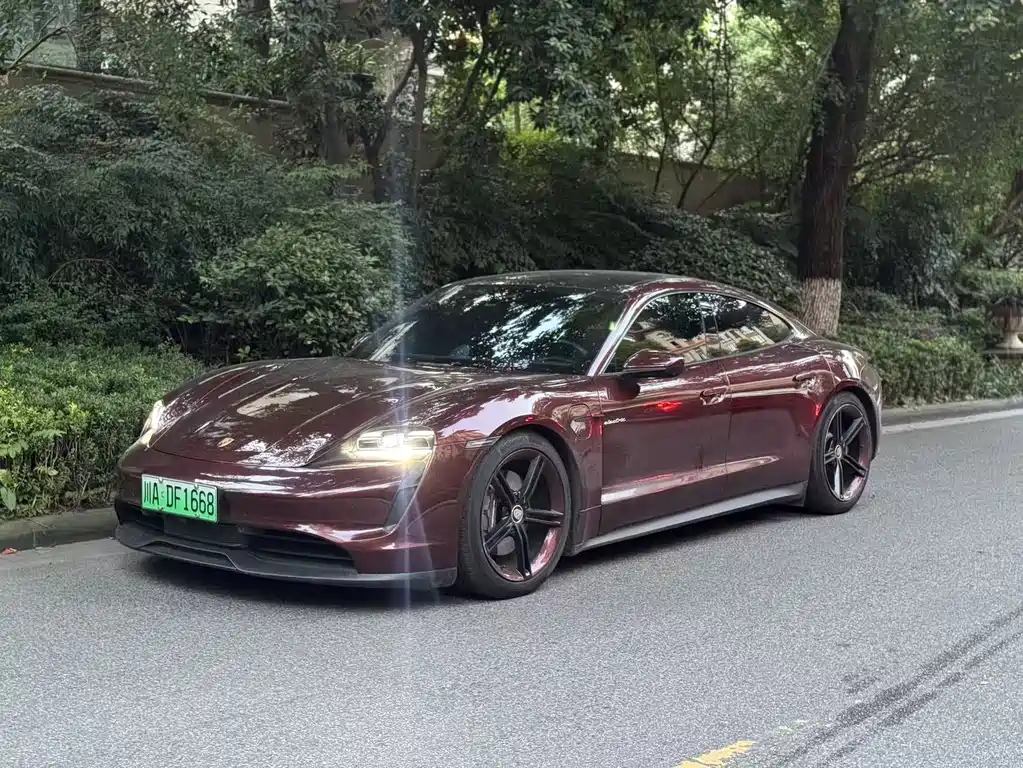 Porsche Taycan