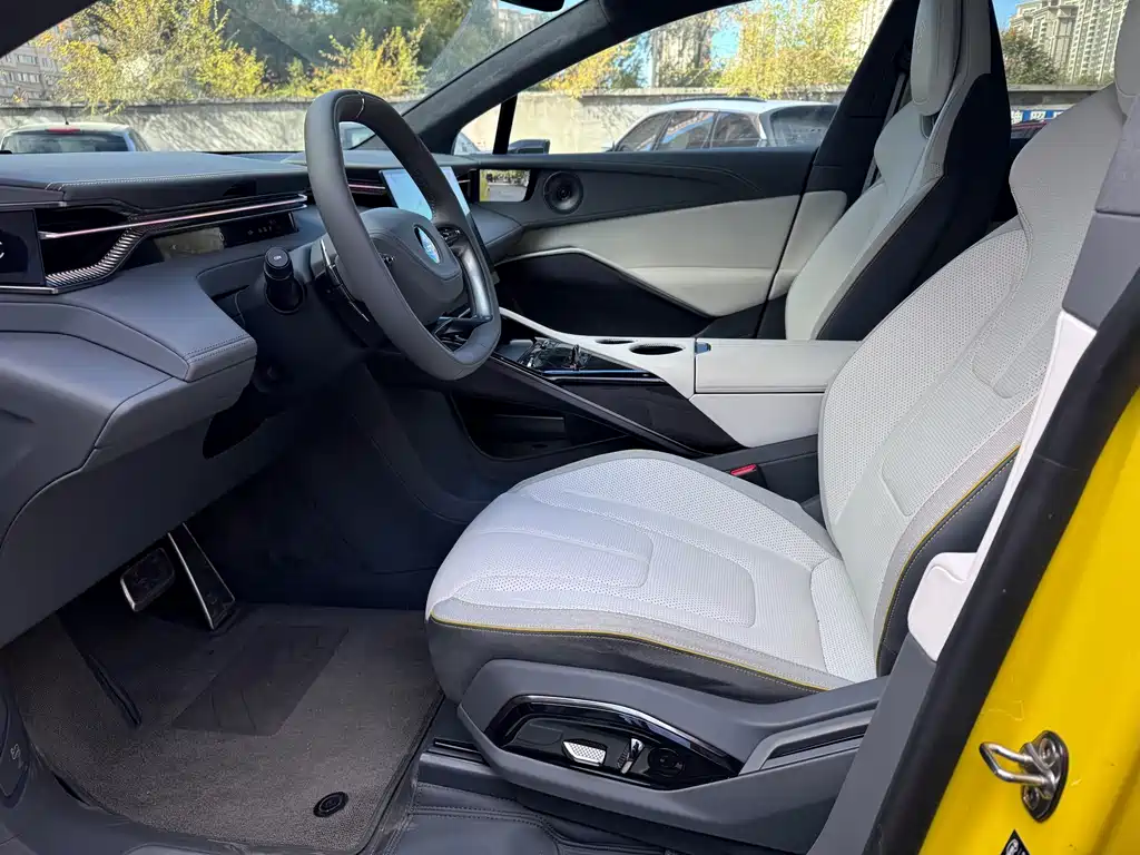 Lotus Eletre — миниатюра 3