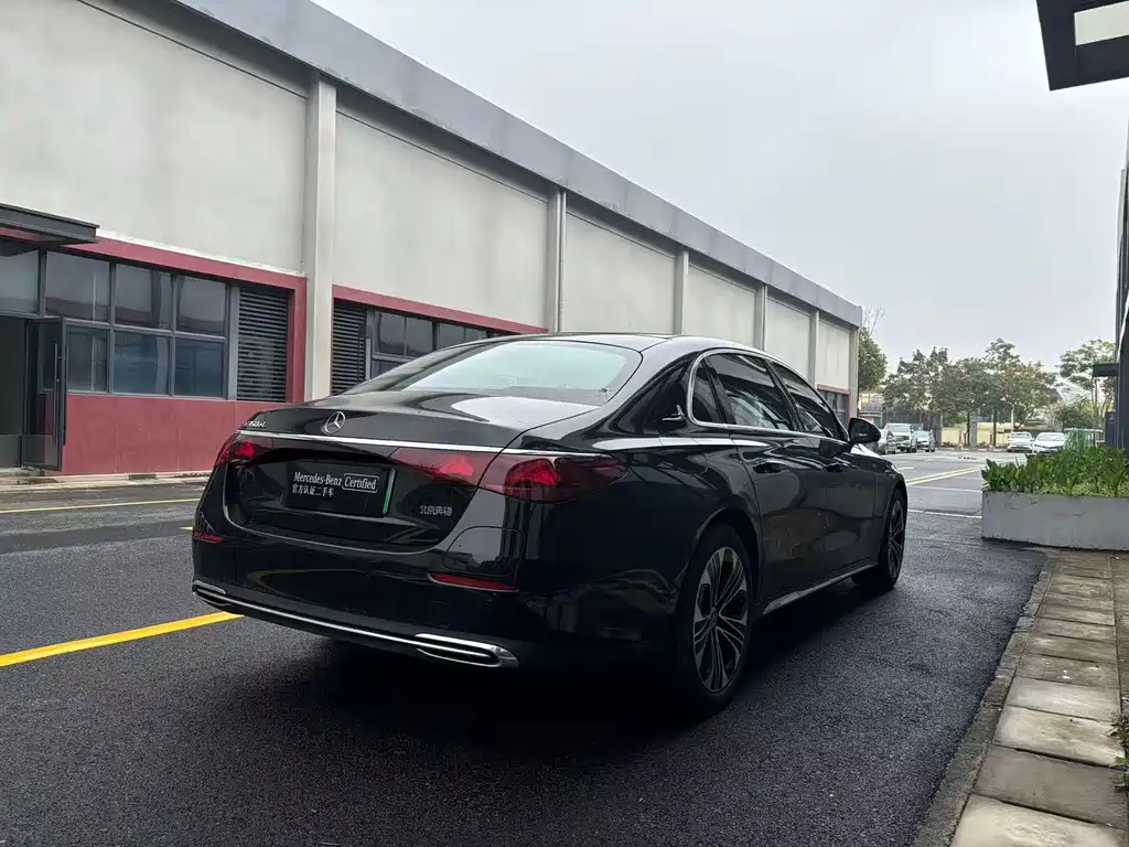 Mercedes-Benz E-Class E 2024 E 350 e L