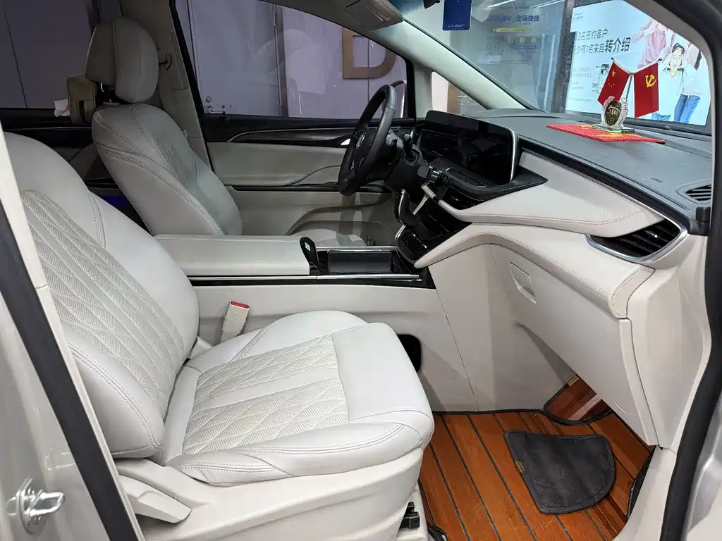 Buick GL8 2022 ES 653T Comfort