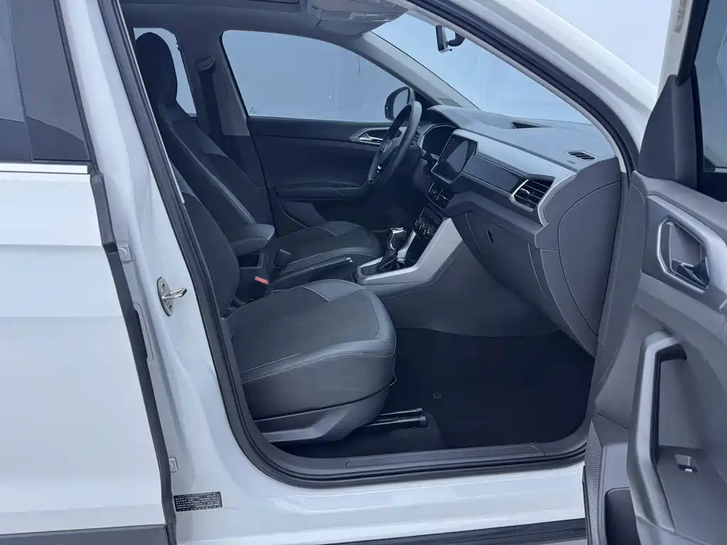 Volkswagen T-Cross — миниатюра 19