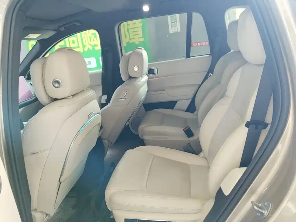 Li Auto Li L8 — миниатюра 17