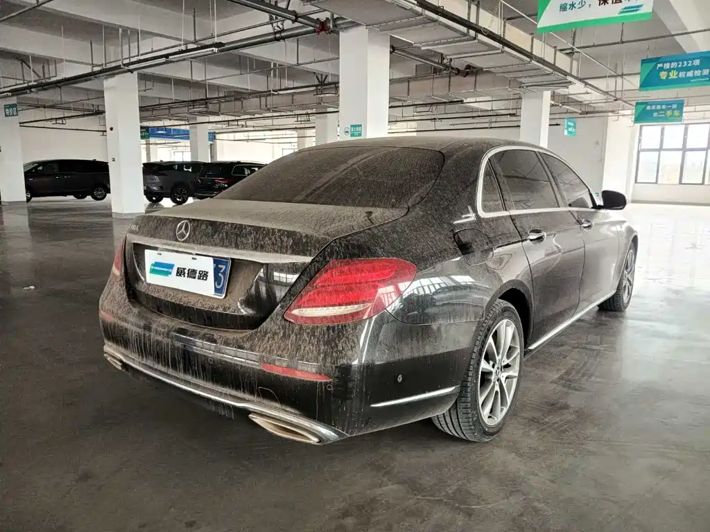 Mercedes-Benz E-Class — миниатюра 6