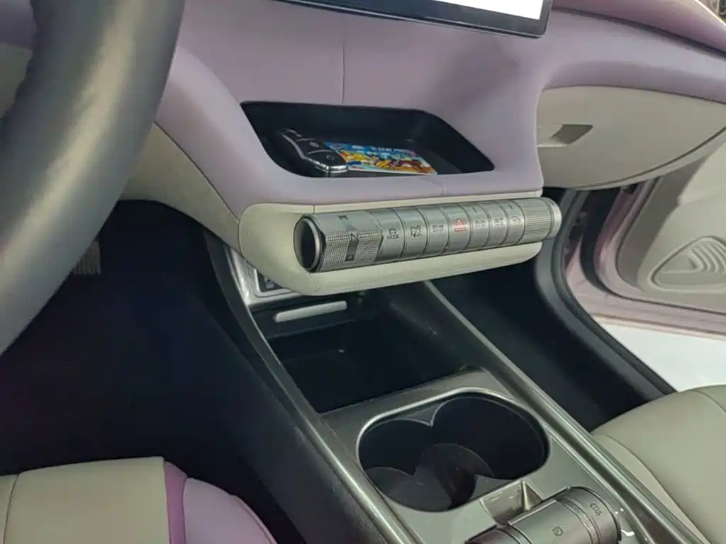BYD Dolphin - фото 14
