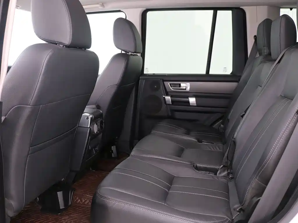 Land Rover Discovery 2015 3.0 SC V6 HSE