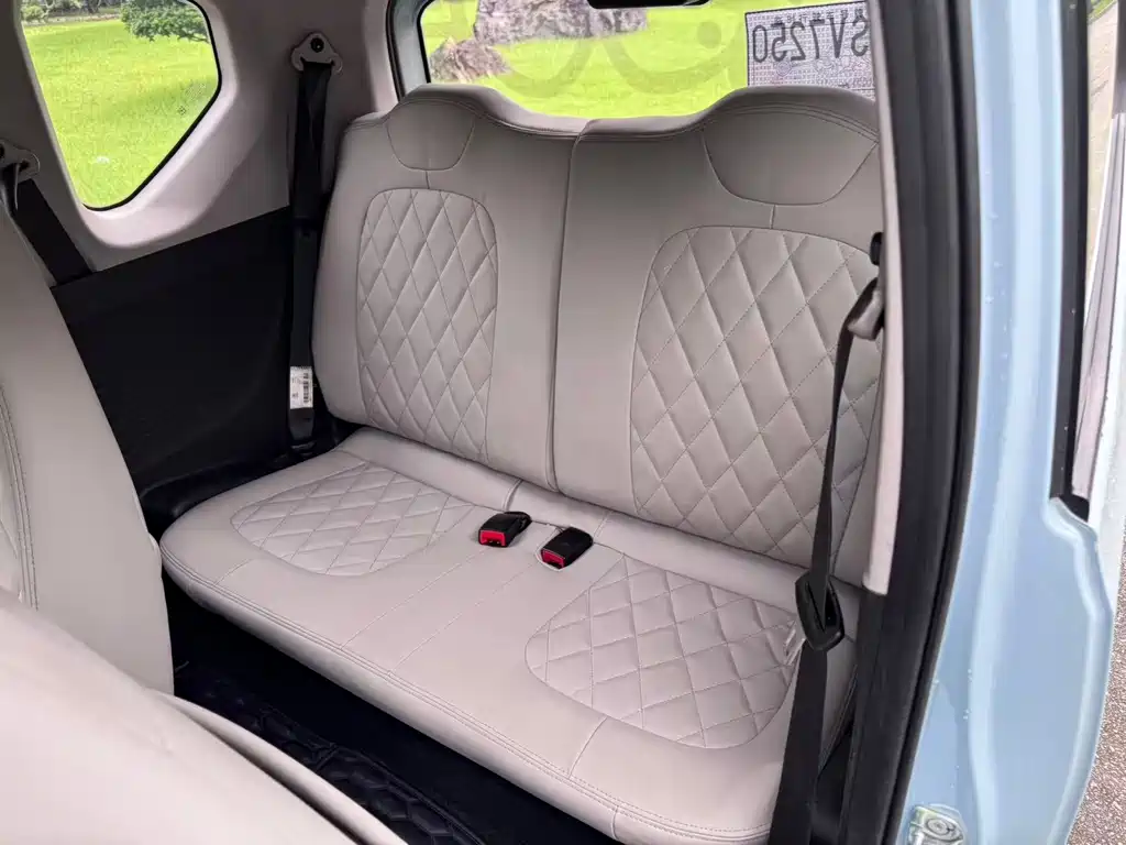 Wuling MINIEV — миниатюра 5
