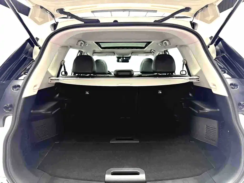 Nissan X-Trail — миниатюра 9