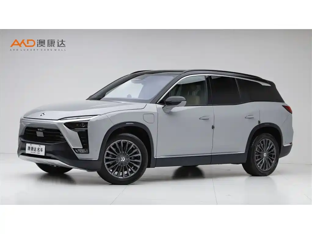 NIO ES8