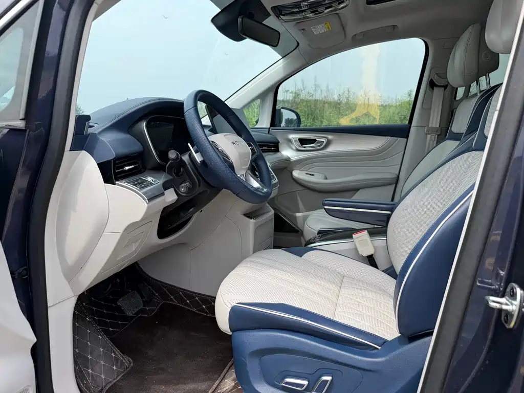 Roewe iMAX8 2022 400TGI