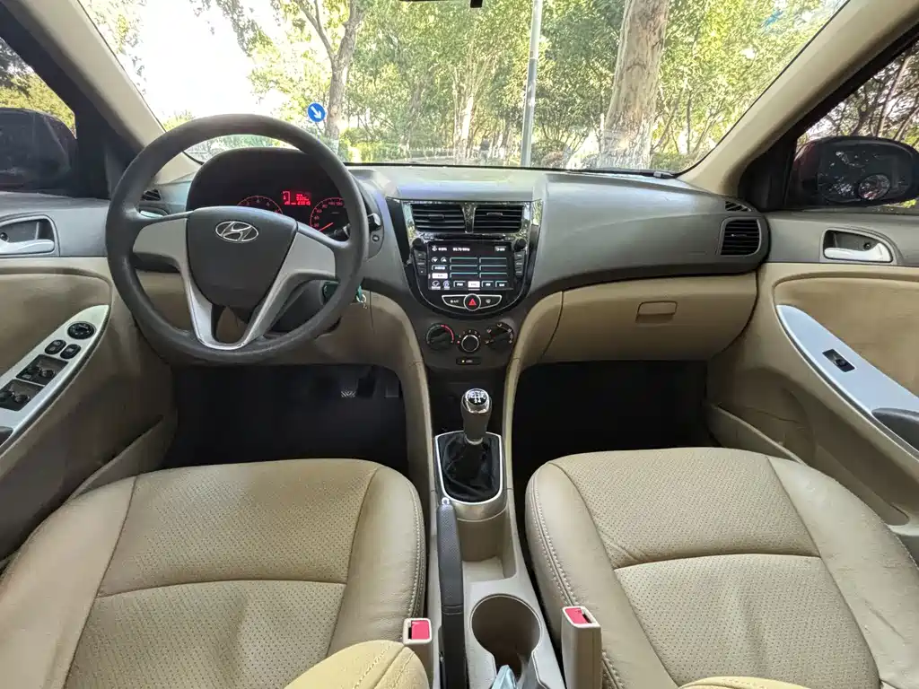 Hyundai Verna — миниатюра 9