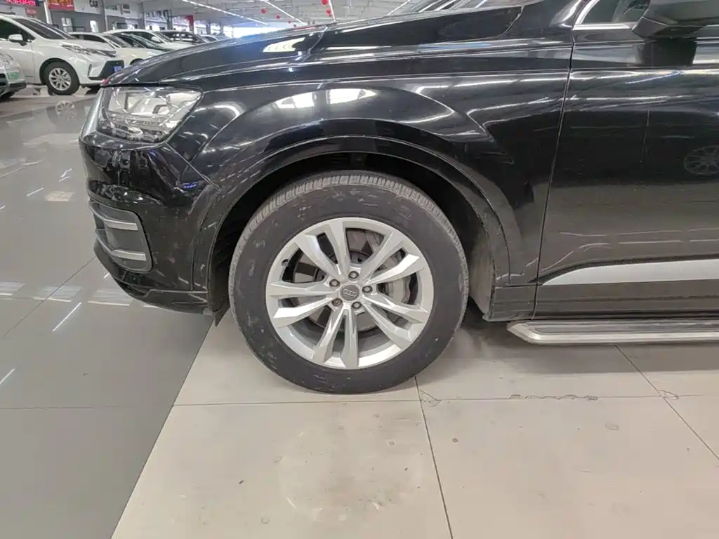 Audi Q7 — миниатюра 23