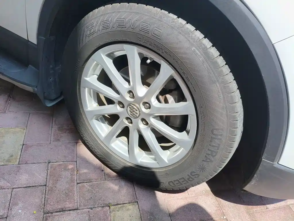 Buick Envision Plus — миниатюра 8