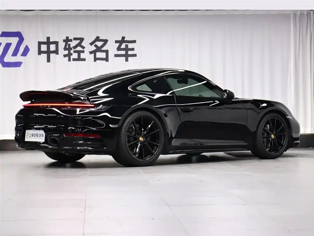 Porsche 911 2023 Carrera 3.0T