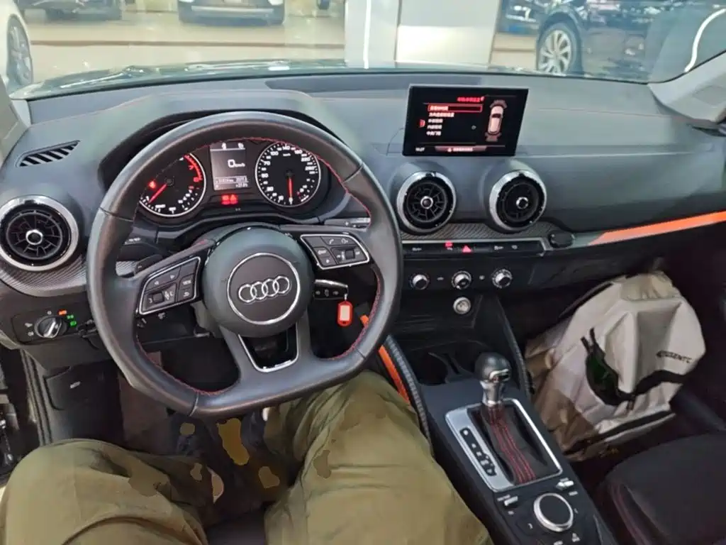 Audi Q2L — миниатюра 10