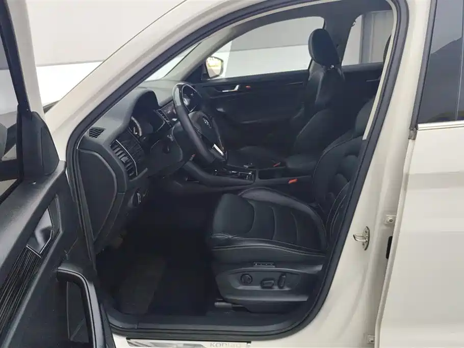 Skoda Kodiaq 2018 TSI330 5 мест Luxury