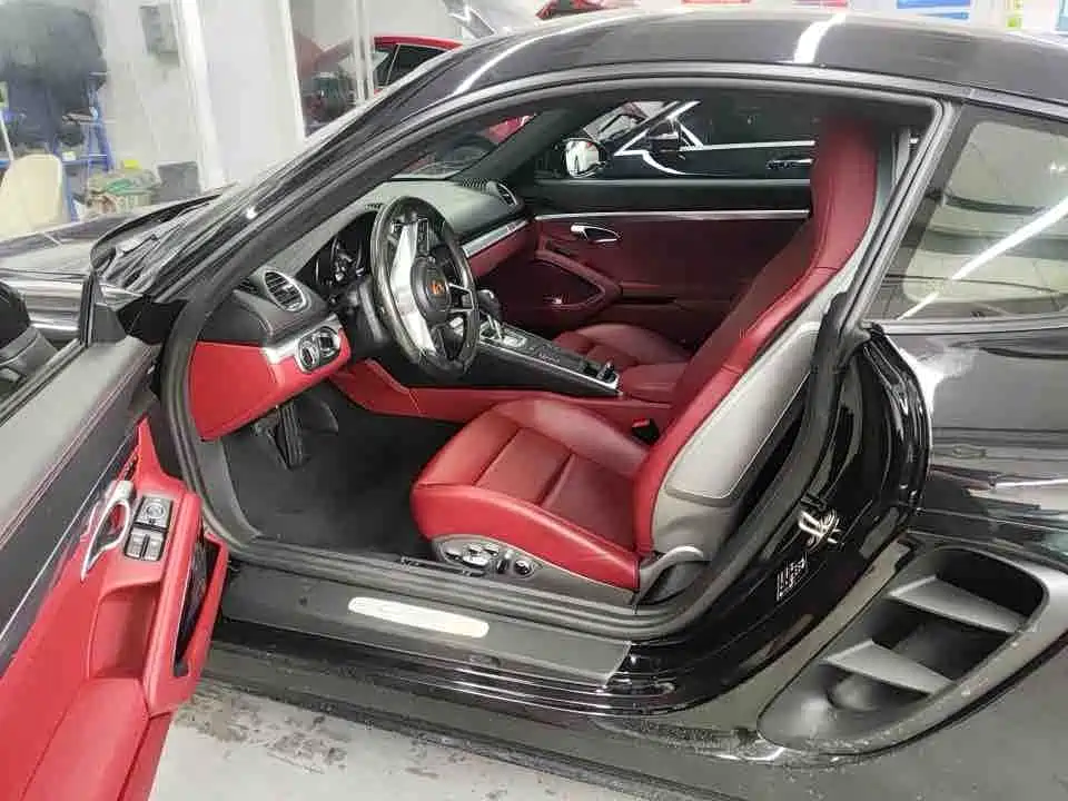 Porsche 718 2020 Cayman 2.0T