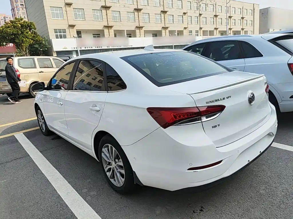 Buick Excelle — миниатюра 5