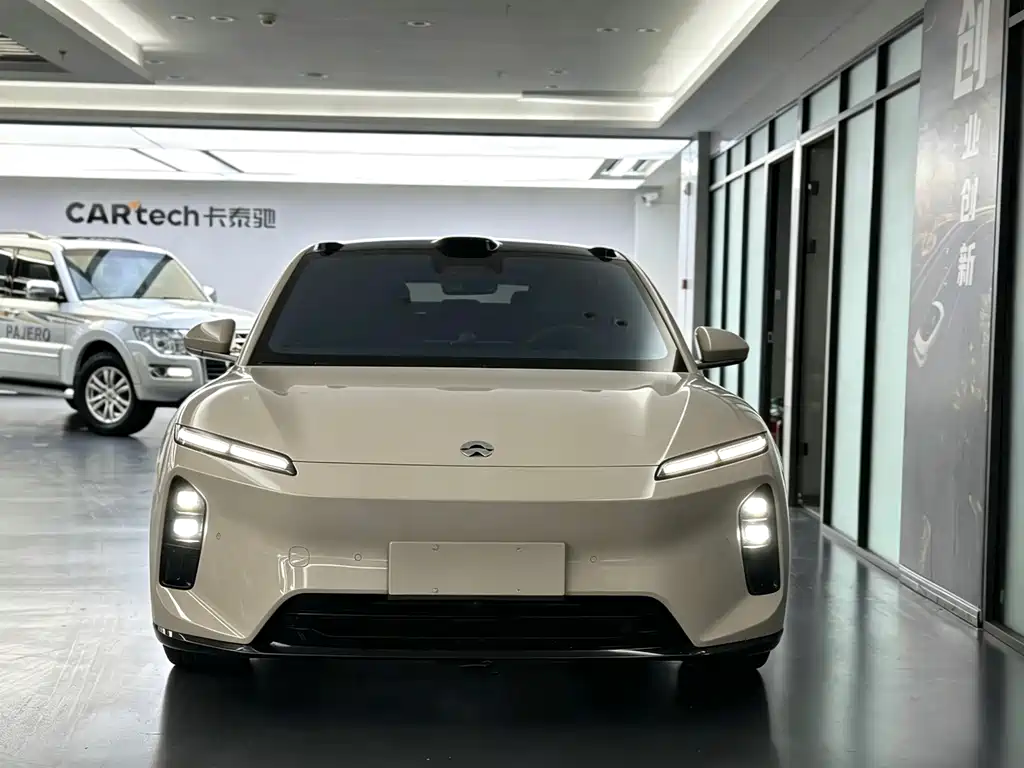 NIO ET5 — миниатюра 2