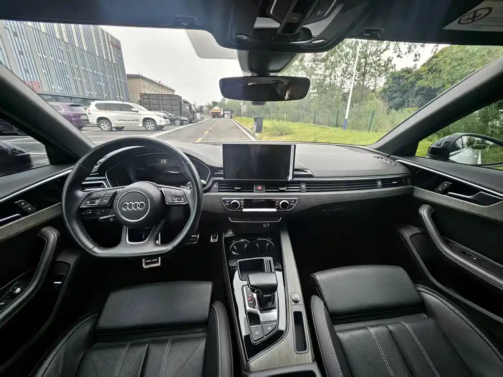 Audi A4L — миниатюра 5