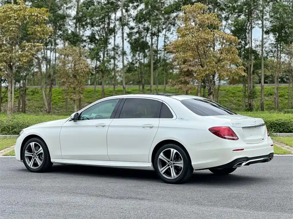 Mercedes-Benz E-Class E 2019 E 200 L Sport