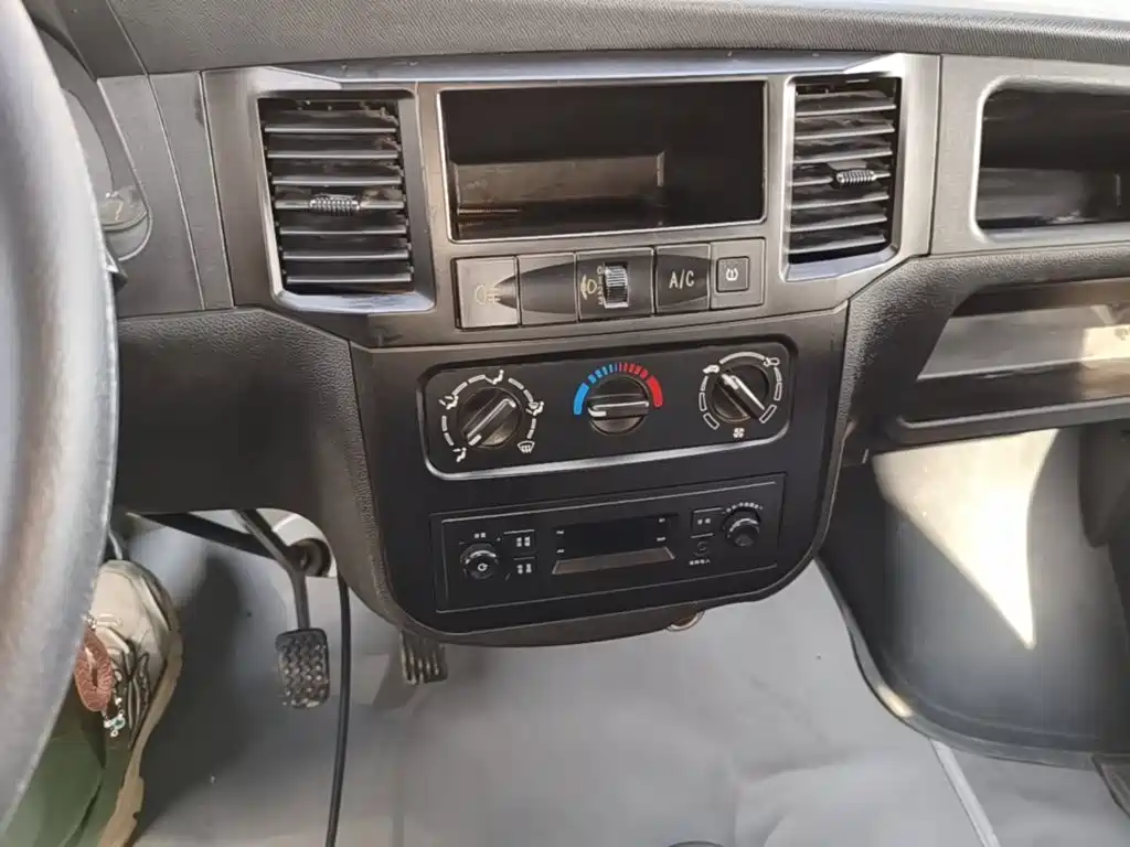 Wuling Zhiguang — миниатюра 13