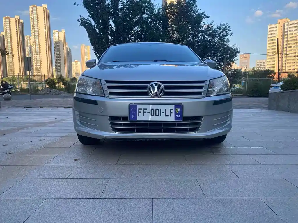 Volkswagen Santana — миниатюра 2