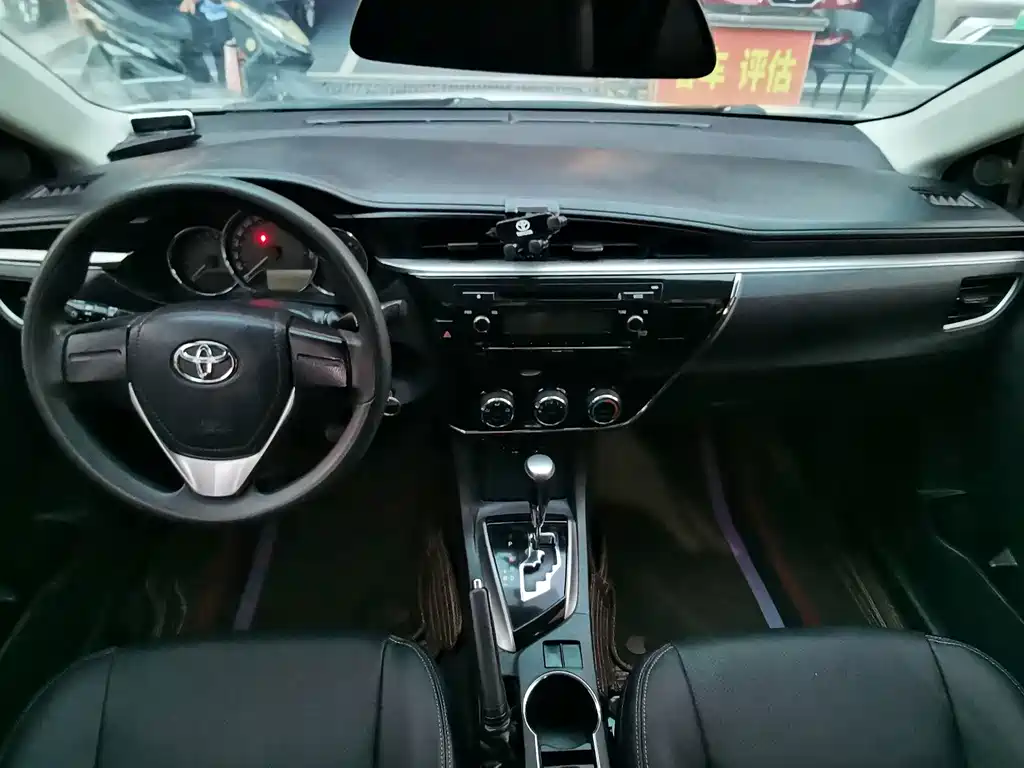 Toyota Corolla — миниатюра 14