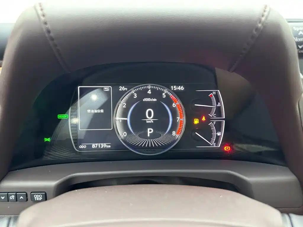 Lexus ES — миниатюра 11