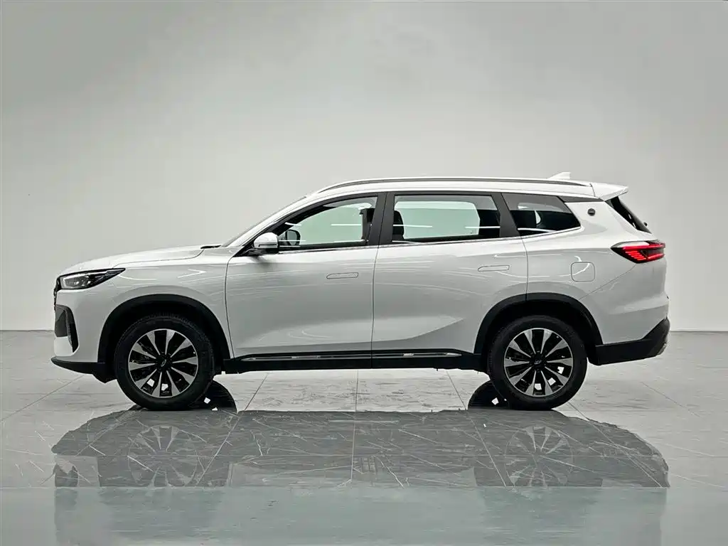 Chery 8 PLUS 2025 290TGDI DCT