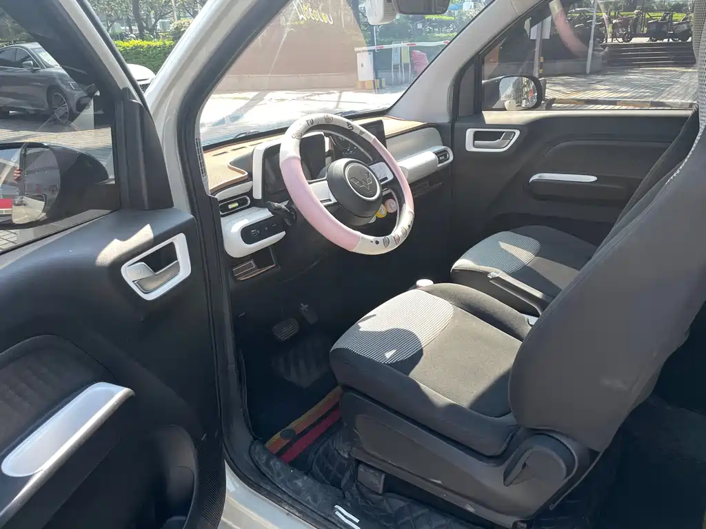 Wuling MINIEV — миниатюра 13
