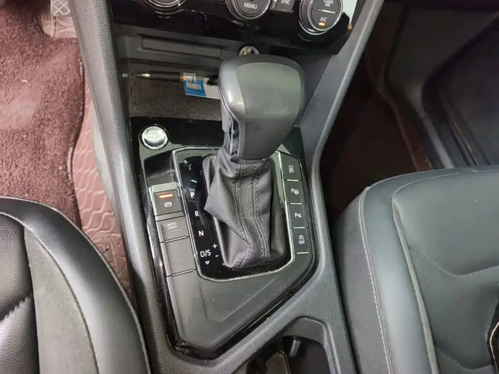 Volkswagen Tiguan L — миниатюра 14